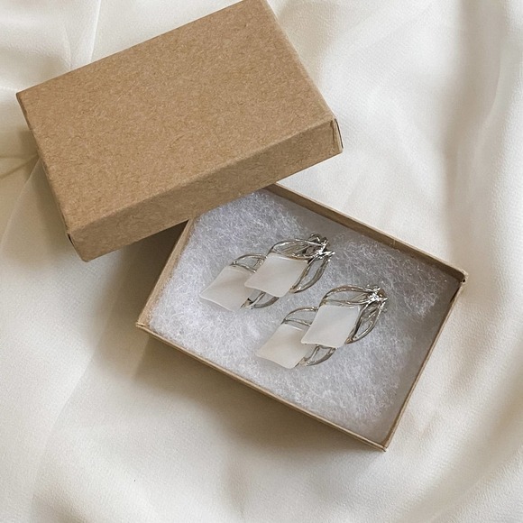 VTG Silver White Double Diamond Clip Earrings - Picture 5 of 7